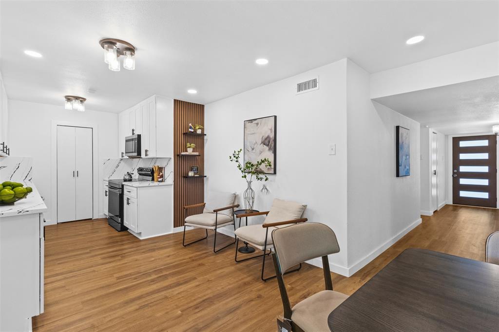 Lake Park Village 01 - Residential