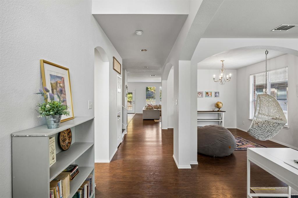 861 Crockett Drive
