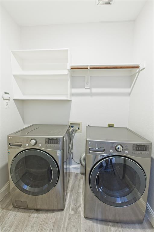 Frisco, Texas 75035, United States, 4 Bedrooms Bedrooms, ,3 BathroomsBathrooms,Residential,Active,178925