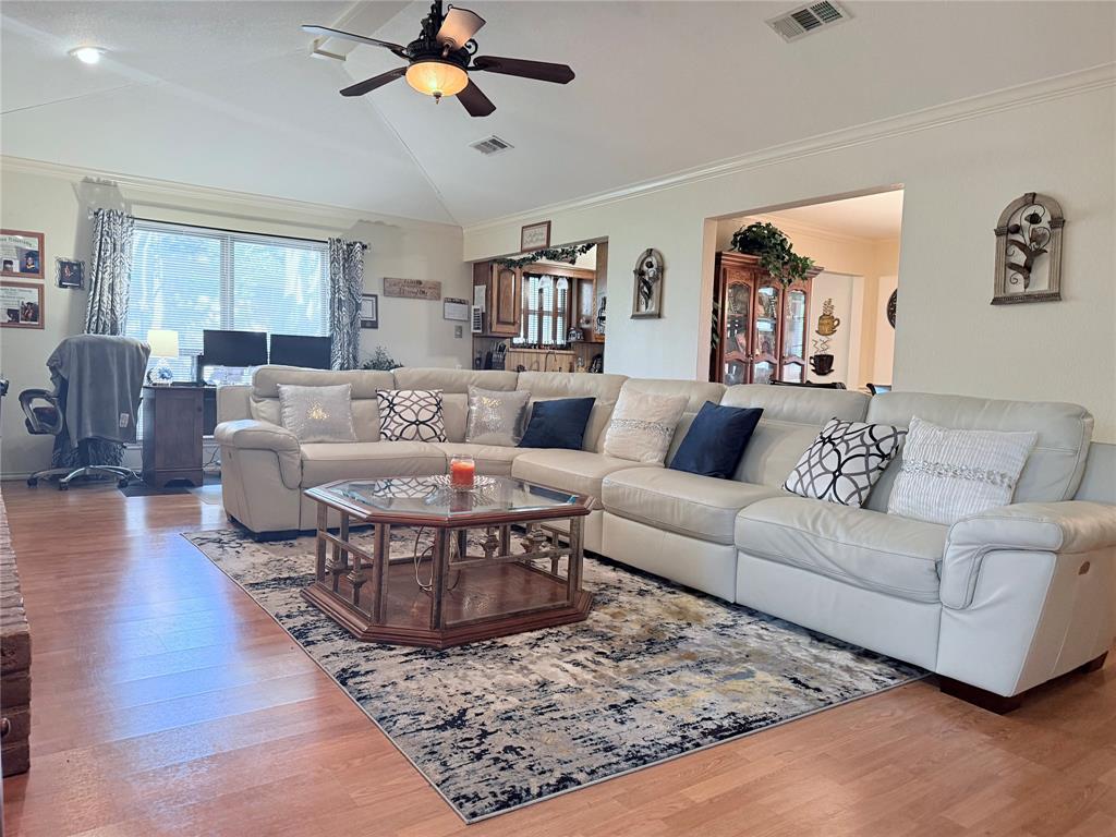 850 Oakbluff Drive