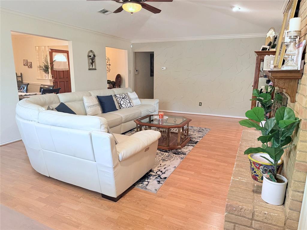 850 Oakbluff Drive