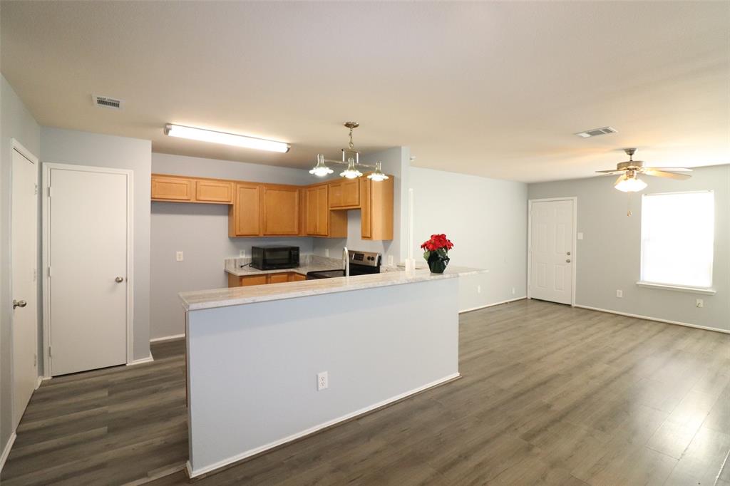 Parkway Village 02 - Residential Lease