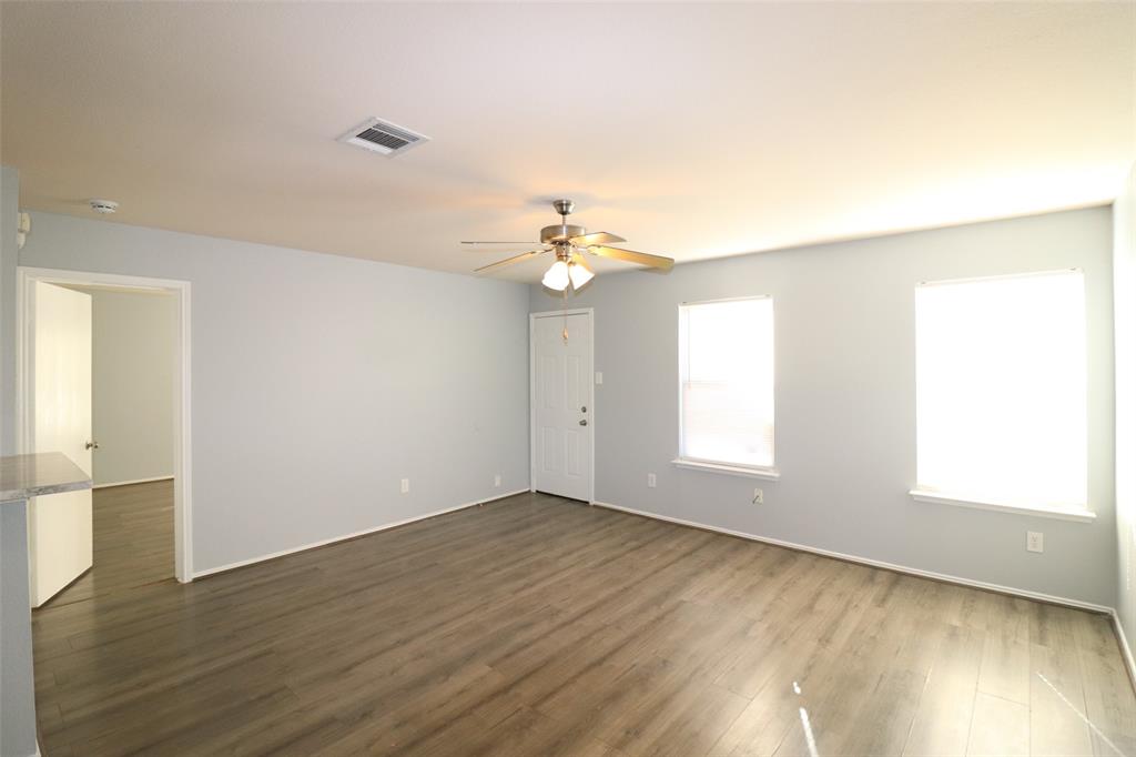 Parkway Village 02 - Residential Lease