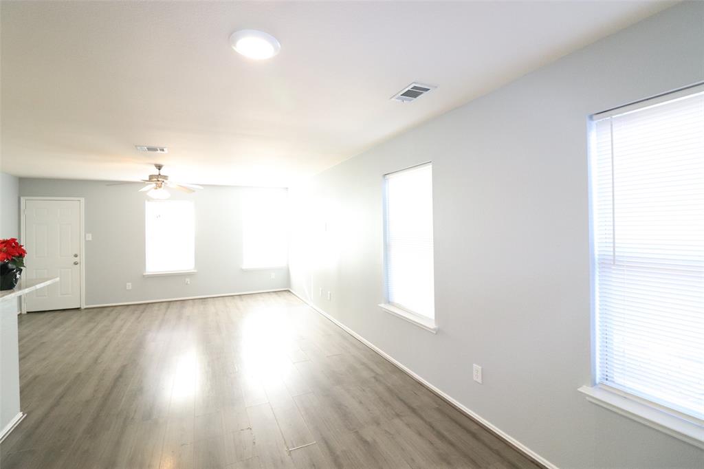 Parkway Village 02 - Residential Lease