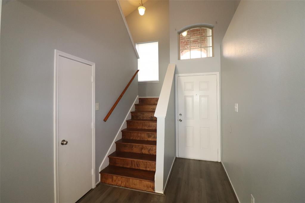 Parkway Village 02 - Residential Lease