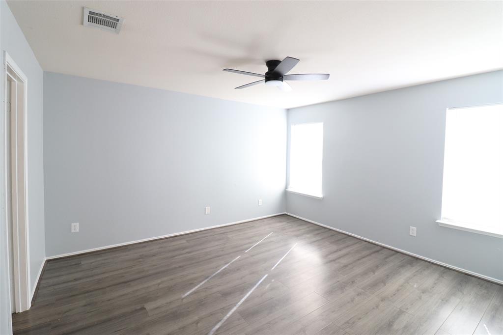 Parkway Village 02 - Residential Lease