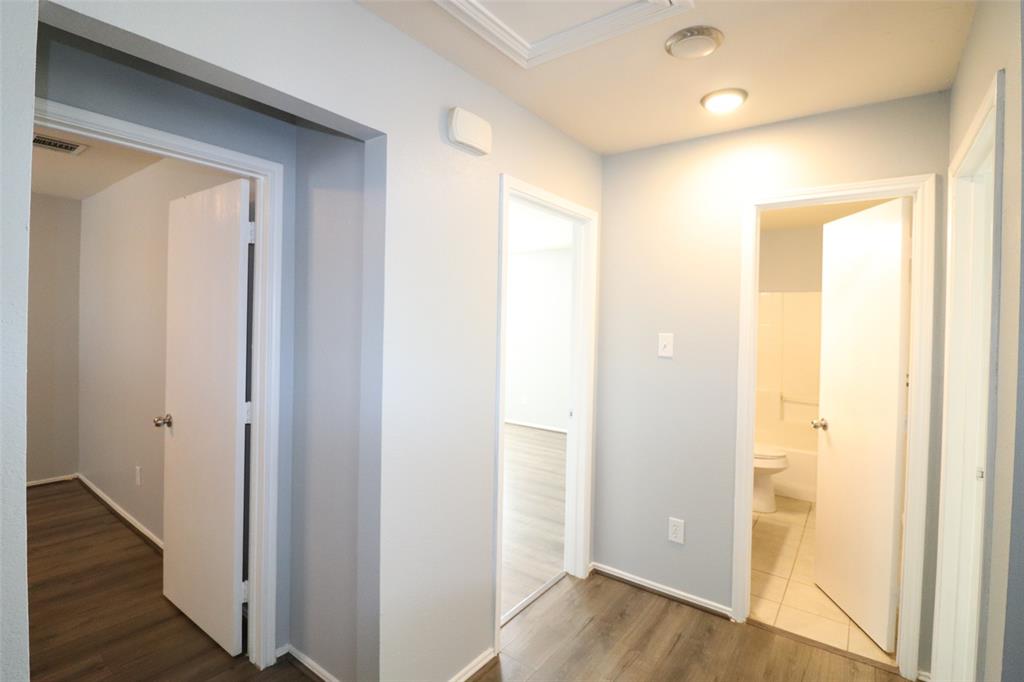 Parkway Village 02 - Residential Lease