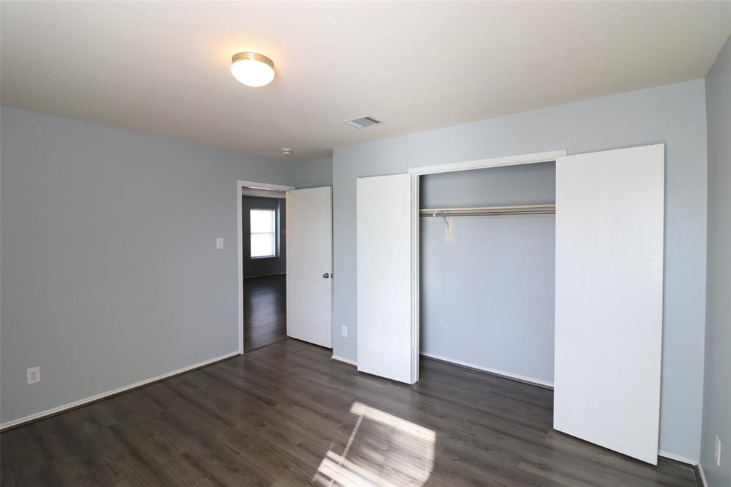 Parkway Village 02 - Residential Lease