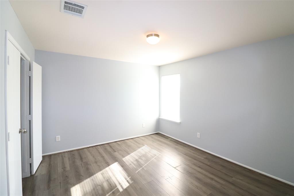 Parkway Village 02 - Residential Lease