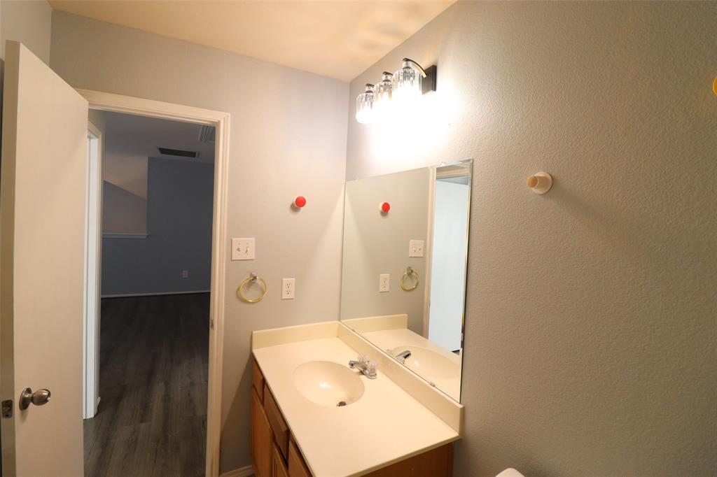 Parkway Village 02 - Residential Lease