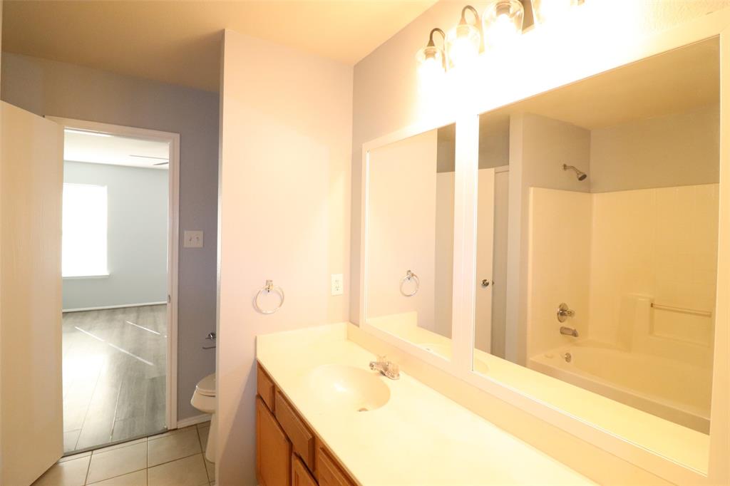 Parkway Village 02 - Residential Lease