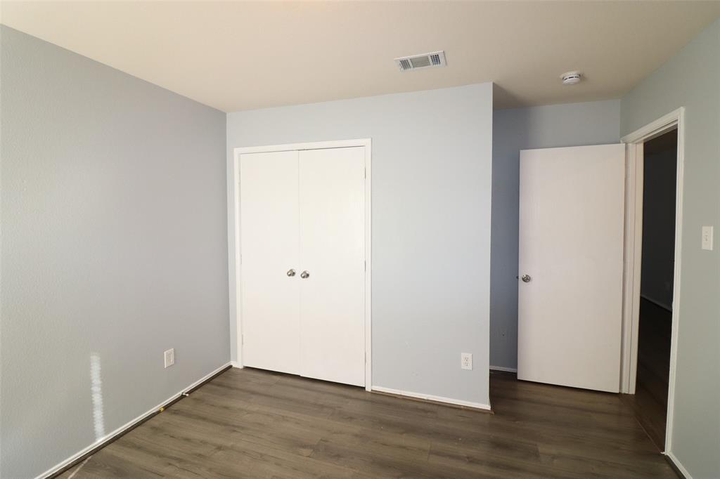 Parkway Village 02 - Residential Lease