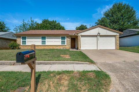 6101 Kelly Elliott Road Arlington TX 76001