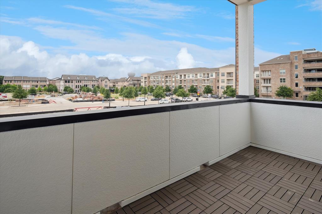 Addison Grove - Residential