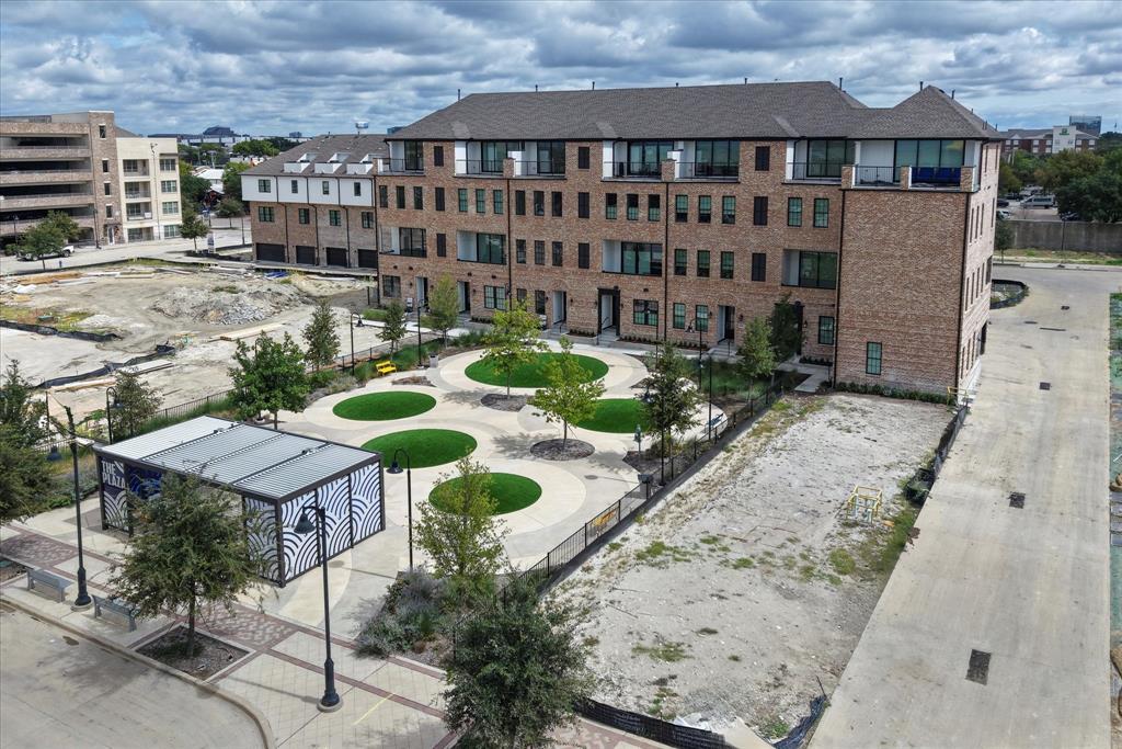 Addison Grove - Residential