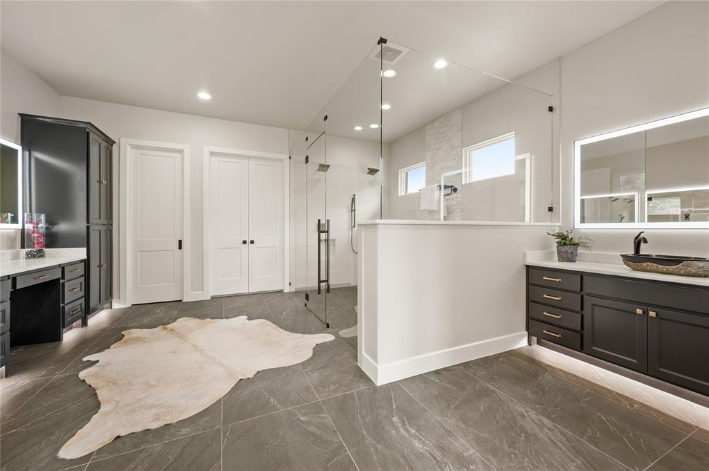 La Dorada - Residential