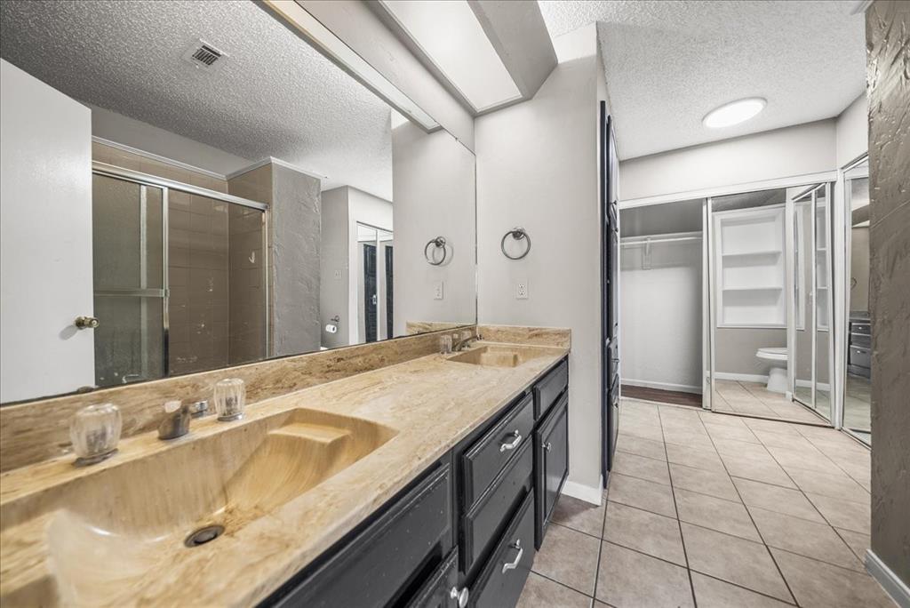 Cloisters Condo The - Residential