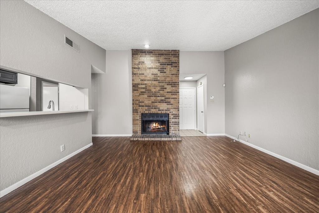 Cloisters Condo The - Residential