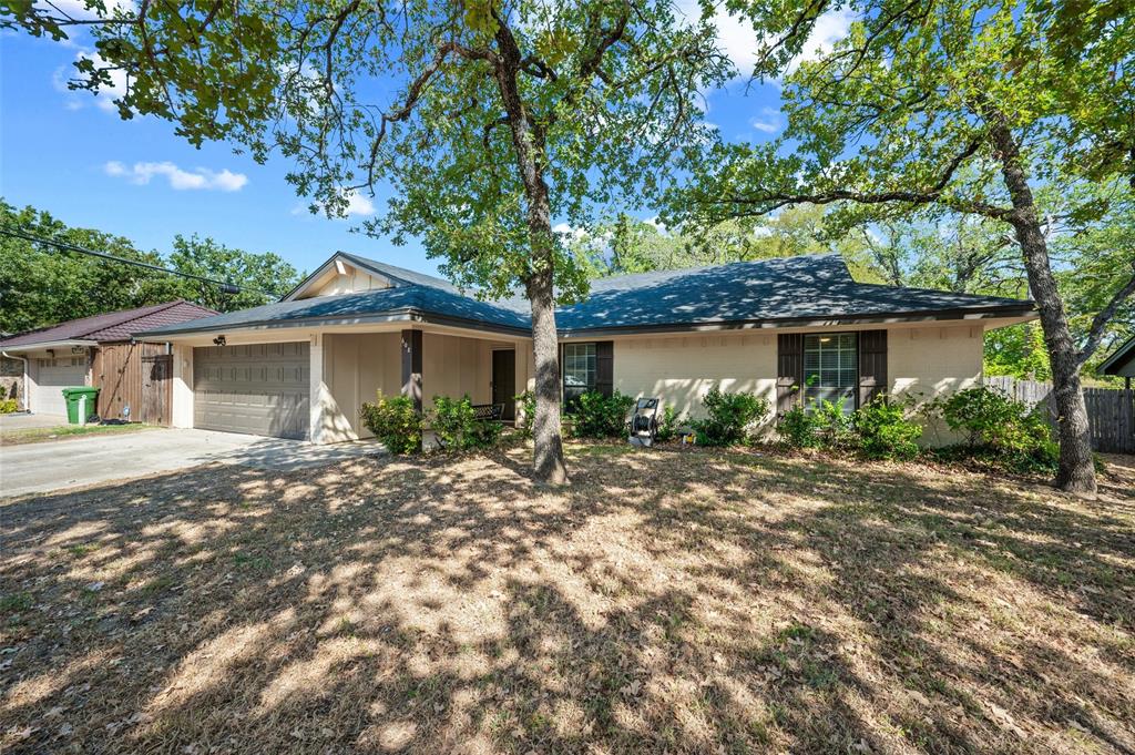 608 Ridgewood Circle