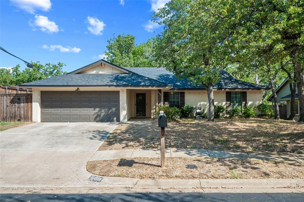608 Ridgewood Circle