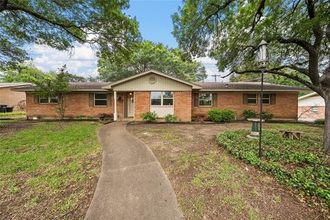 600 Wooded Crest Woodway TX 76712