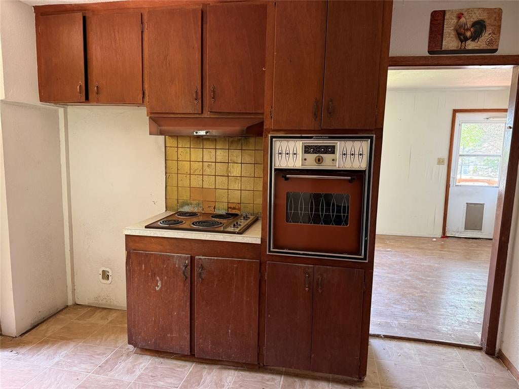 11243 County Road 897