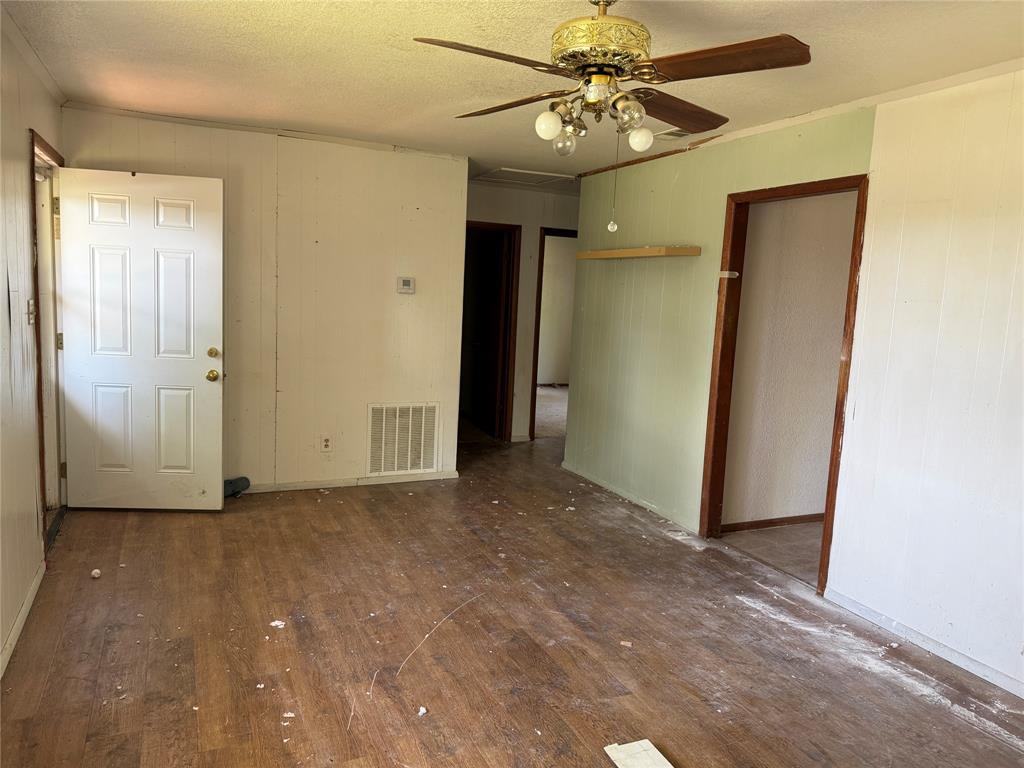 11243 County Road 897