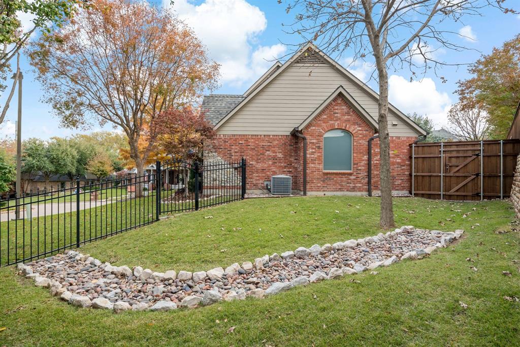 Village Creek #04 - Residential