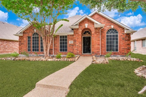 Photo of 13335 Roadster Drive, Frisco, TX 75033 (MLS # 21303226)