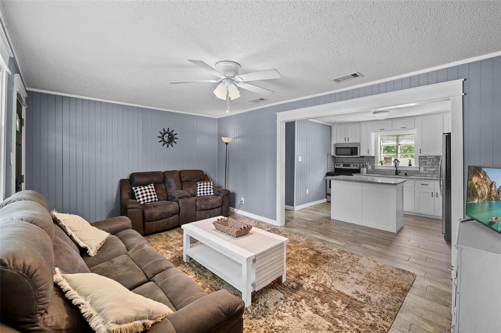 1543 RS County Road 2570