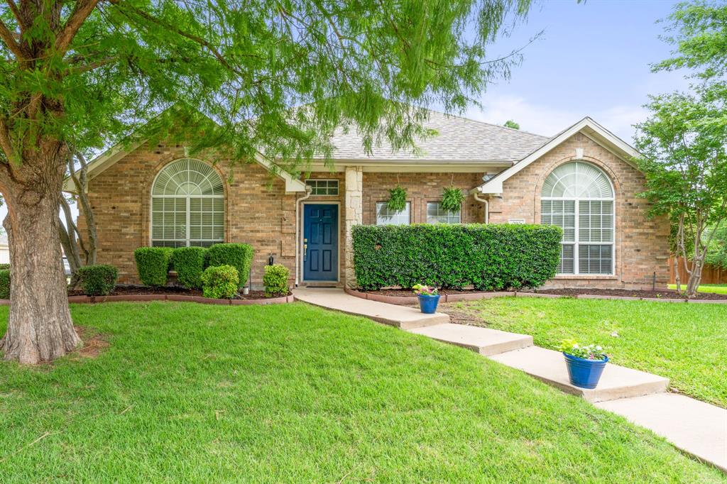 205 Crepe Myrtle Lane