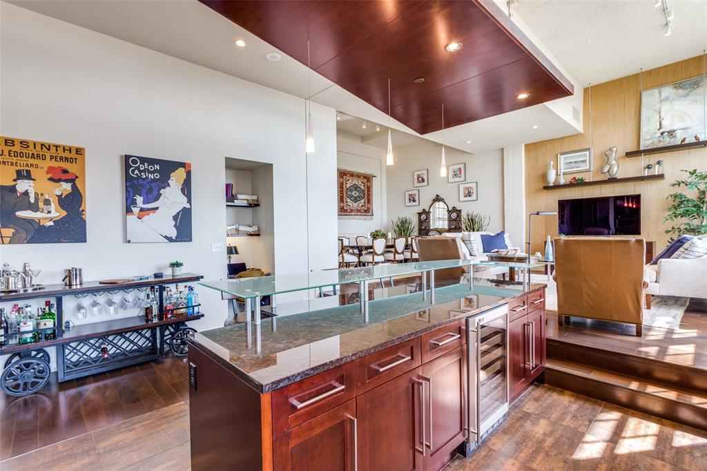 One Montgomery Plaza Residence Condo - Residential