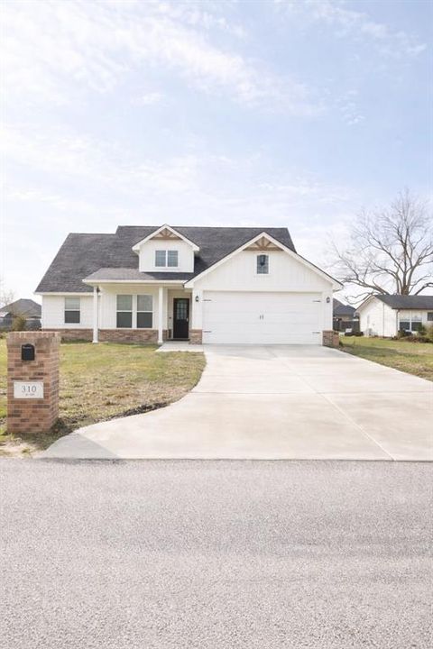 310 W Tate Street Robinson TX 76706