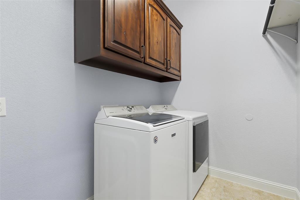 Willow Crk Xing - Residential