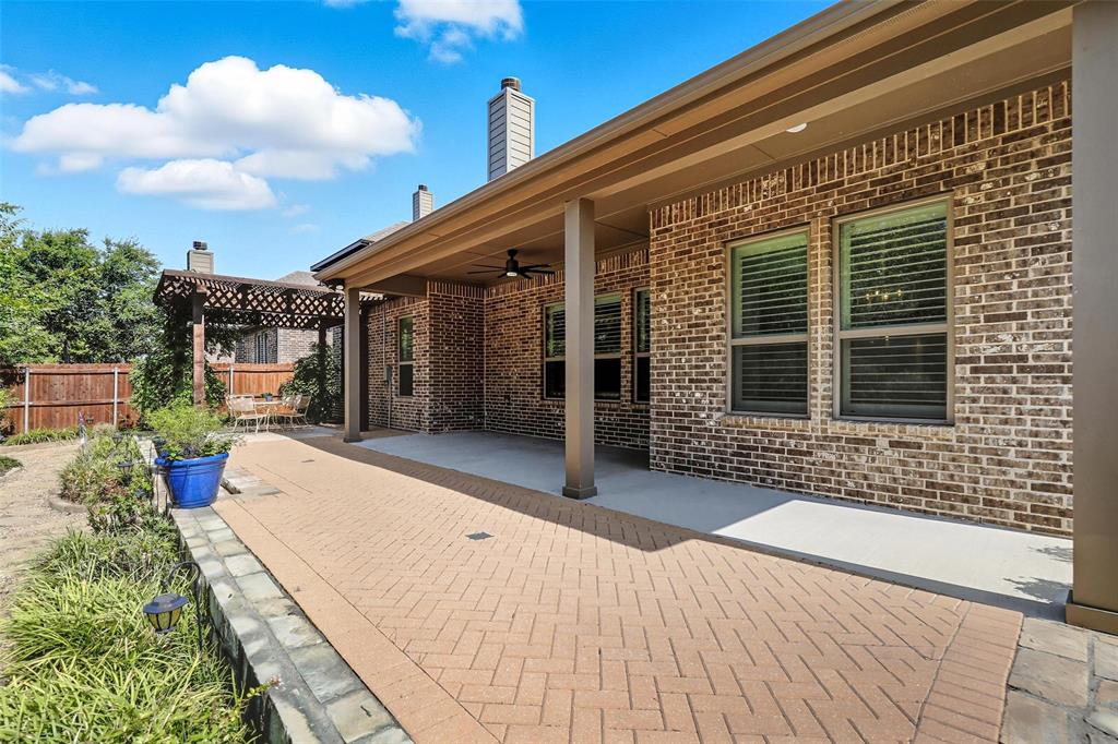 Willow Crk Xing - Residential