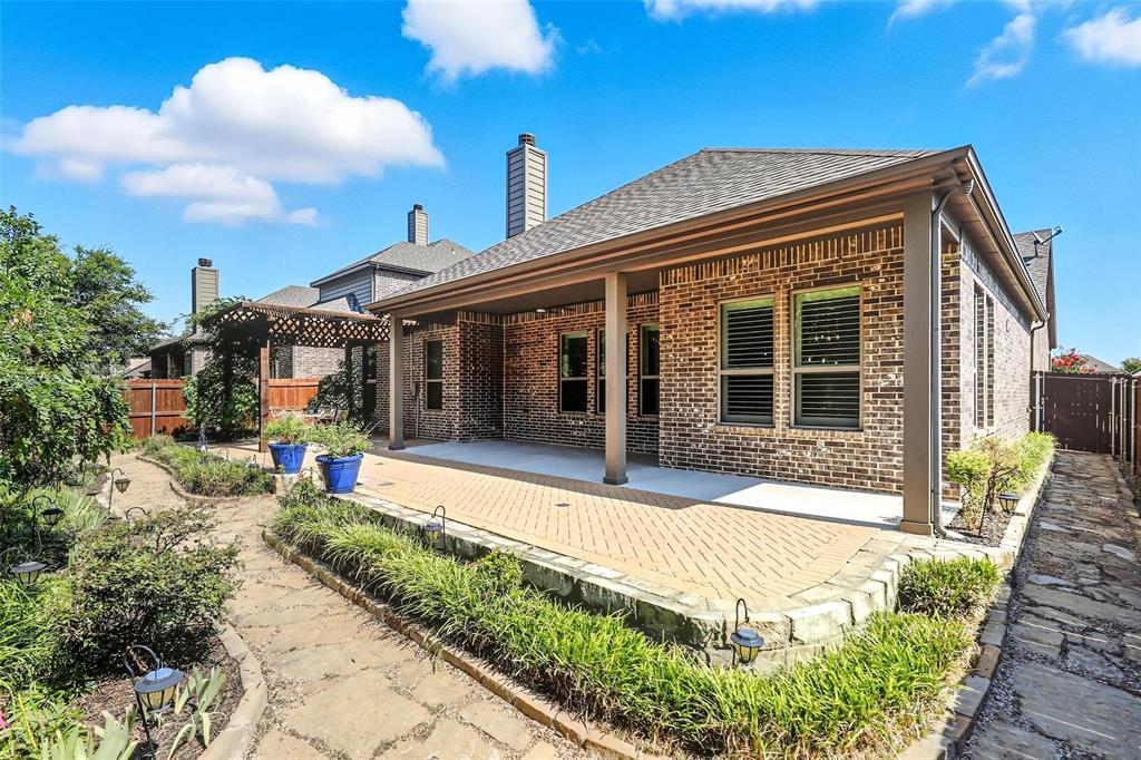 Willow Crk Xing - Residential