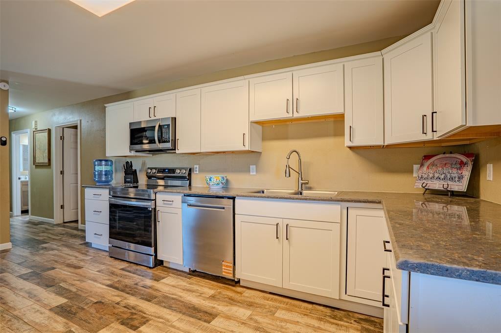 600 County Road 427