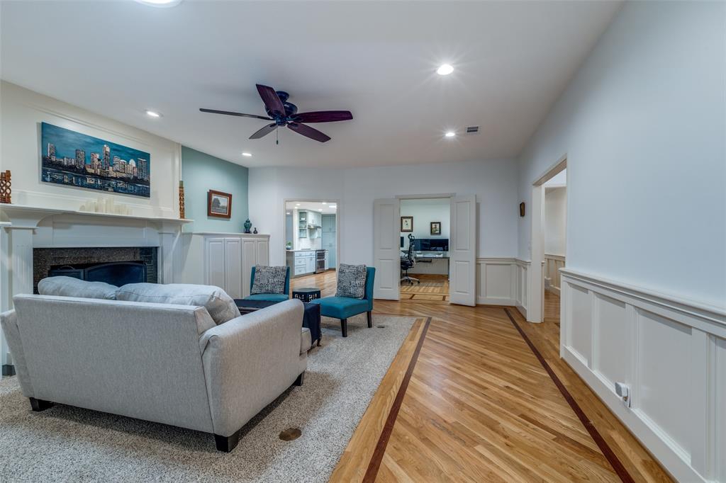 8541 Woodlake Circle