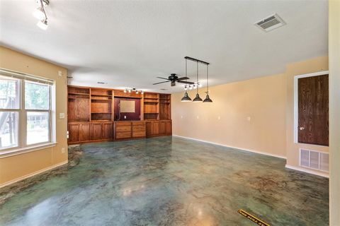 Tiny photo for 129 Little River Bend, Mabank, TX 75156 (MLS # 21095863)