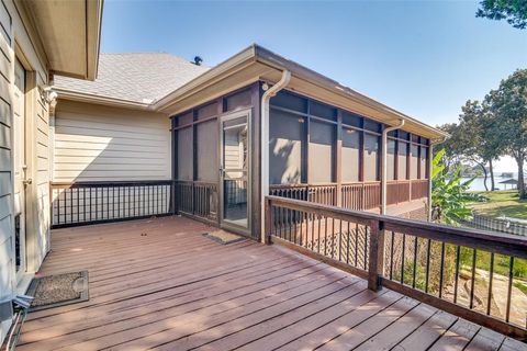 Tiny photo for 129 Little River Bend, Mabank, TX 75156 (MLS # 21095863)