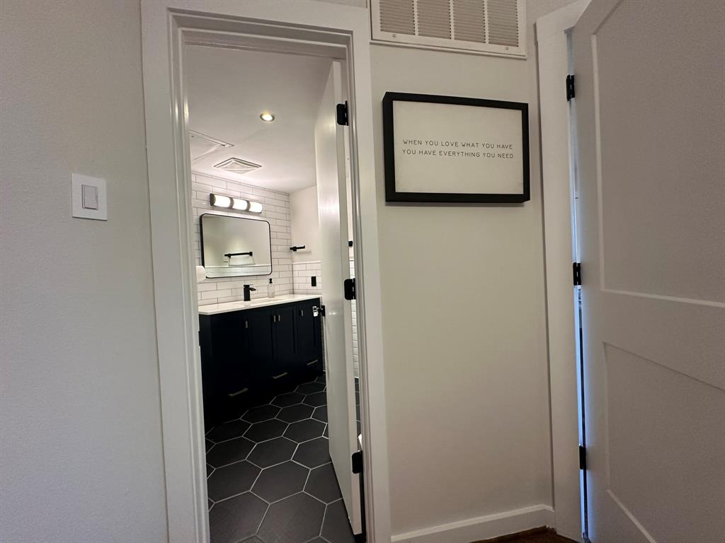 Cimarron Court Condo - Residential Lease