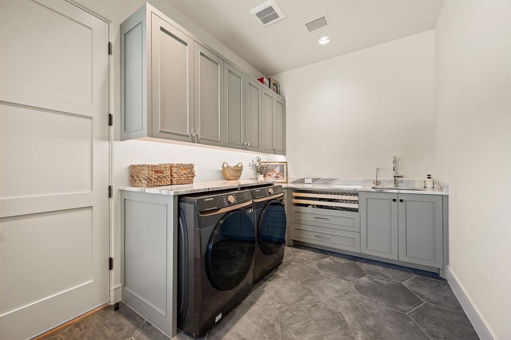 Stony Brook - Residential