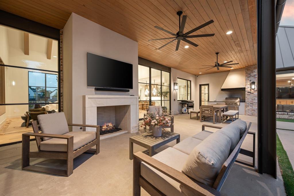 Stony Brook - Residential