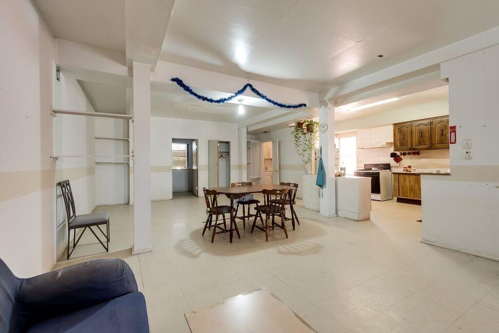 Dallas Land & Loan 02 - Commercial Sale