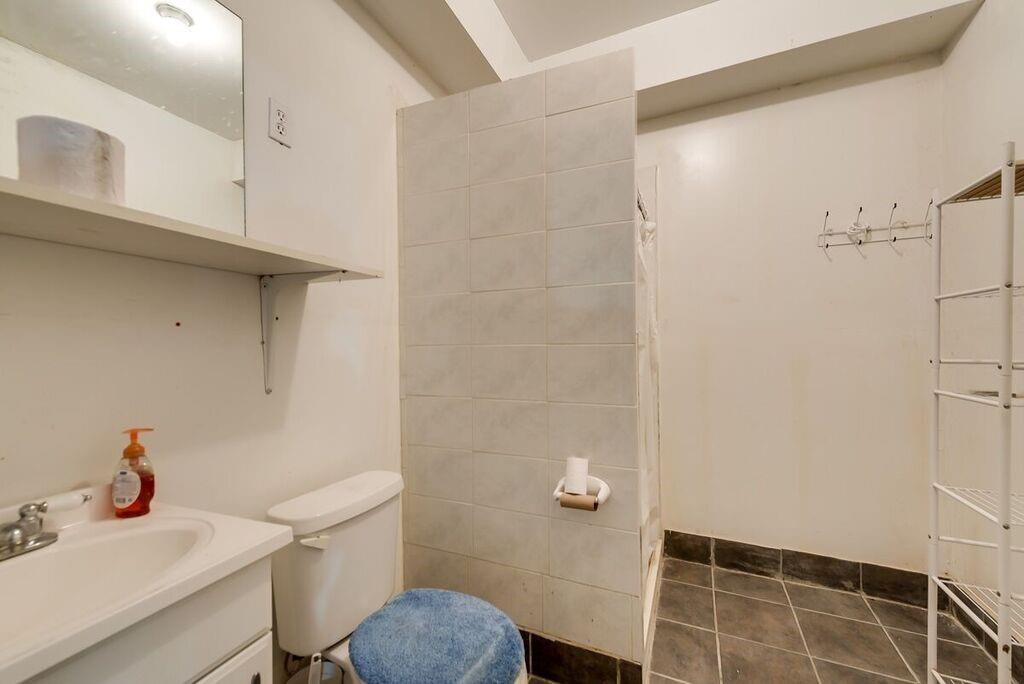 Dallas Land & Loan 02 - Commercial Sale