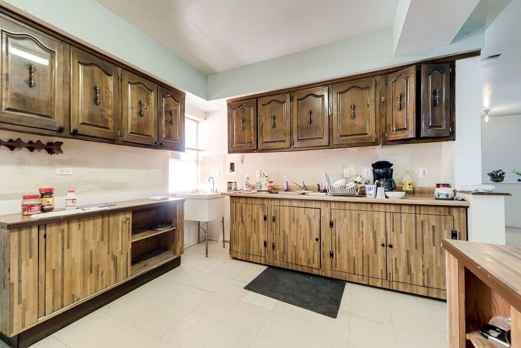 Dallas Land & Loan 02 - Commercial Sale