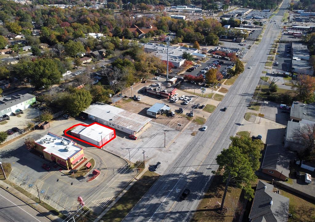 WILLOW RUN - Commercial Lease