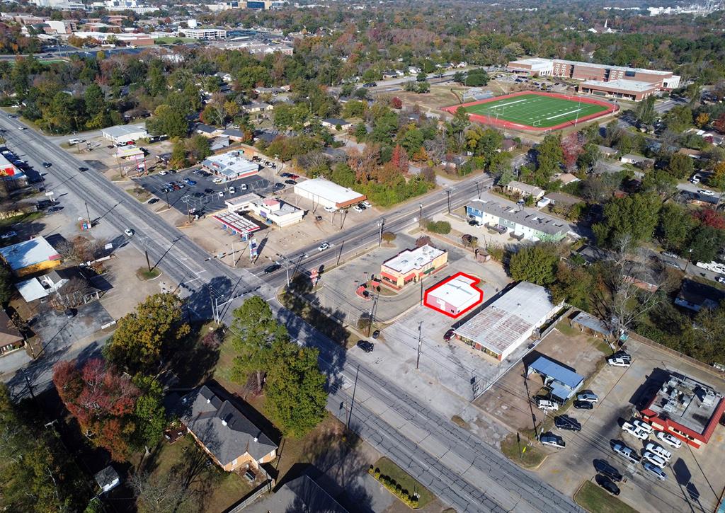 WILLOW RUN - Commercial Lease