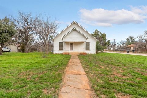 Photo of 2202 State Street, Abilene, TX 79603 (MLS # 21195307)
