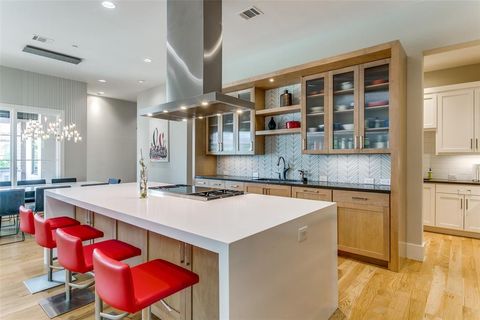 Tiny photo for 2218 Castilian Path, Westlake, TX 76262 (MLS # 21190314)